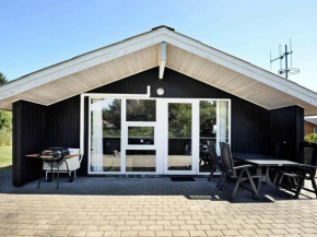 Modern Holiday Home with Sauna at Hemmet Jutland